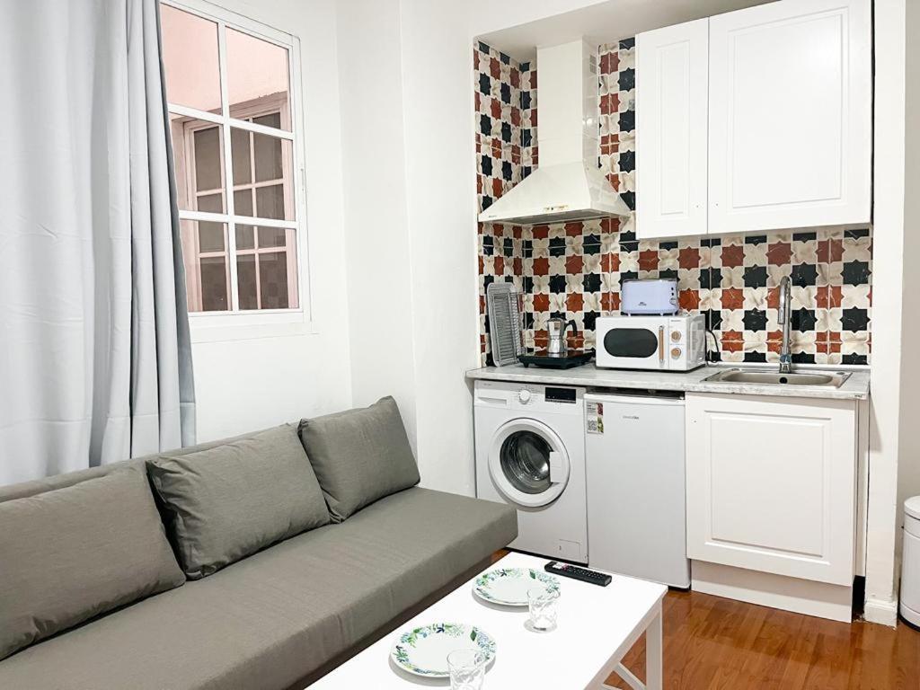 Apartamentos Malaga Centro Exterior photo